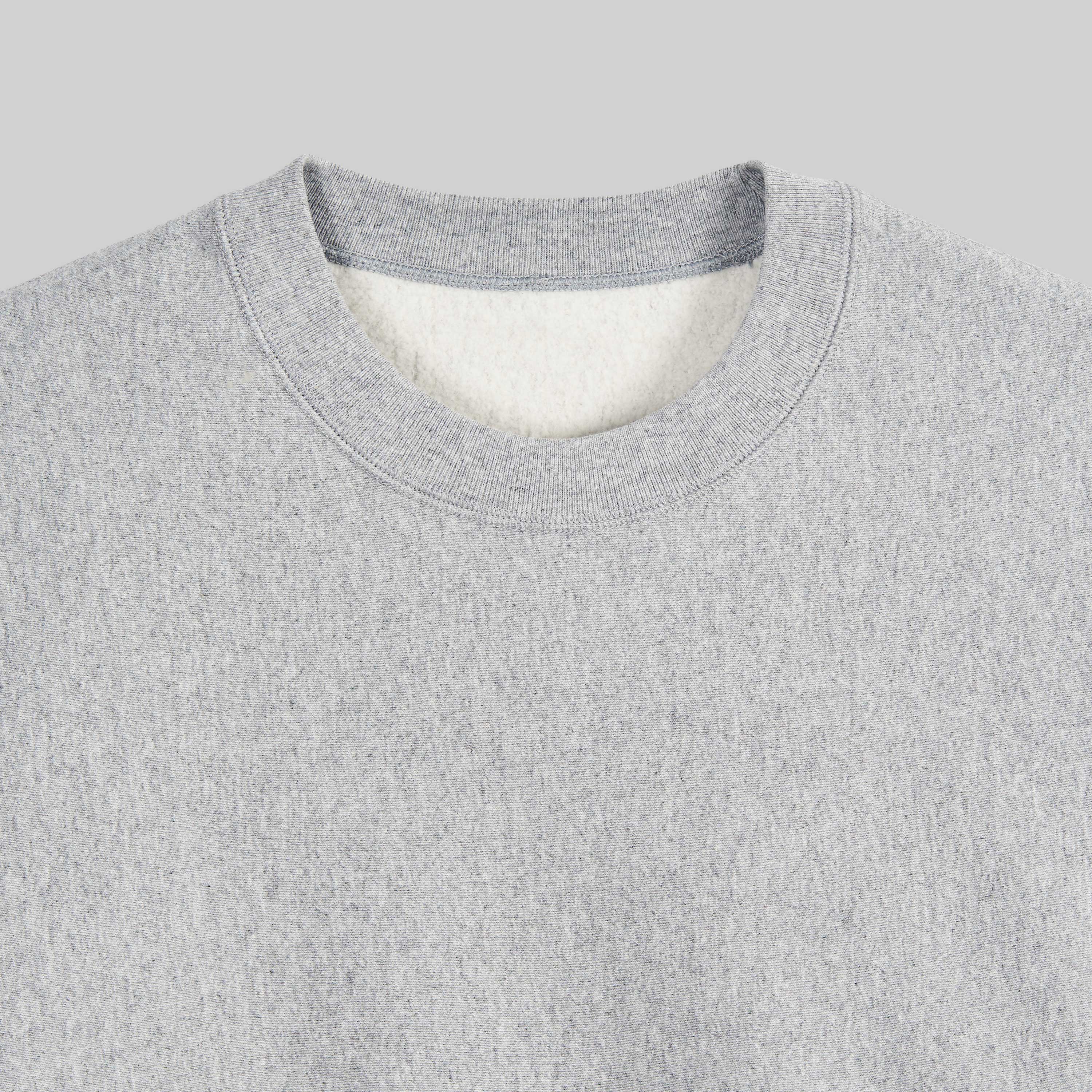 4004 CLASSIC CREWNECK