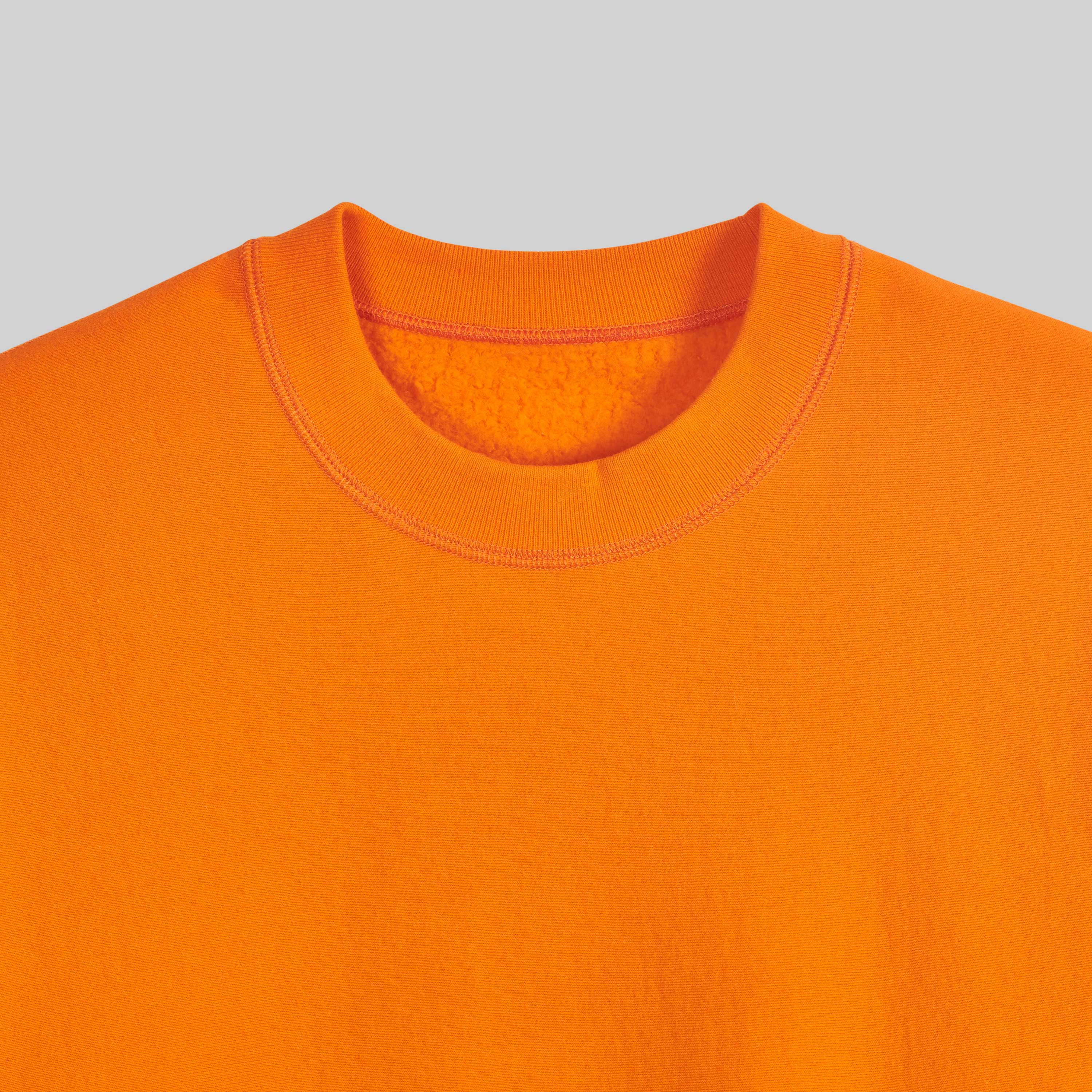 4004 CLASSIC CREWNECK